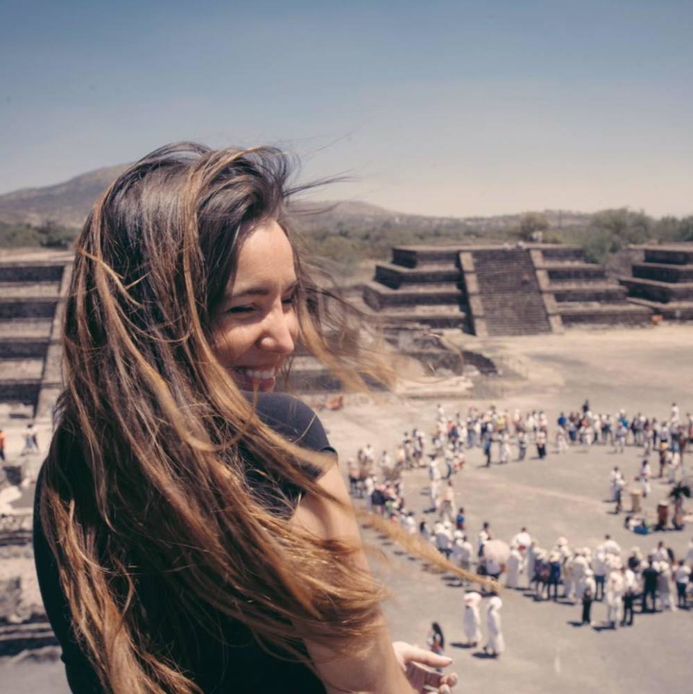 Meet your Posher, Valeria
